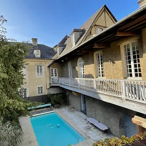Homestay La Maison Aux Murs Anciens Et Ses Tarbes